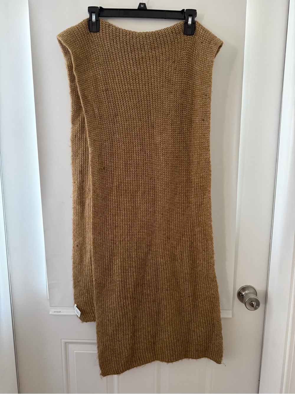 Aries Scarf - Picture 2 of 2